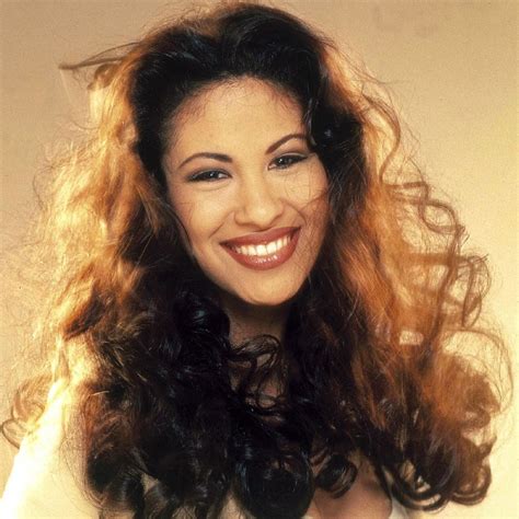 how tall is selena quintanilla|Selena Quintanilla